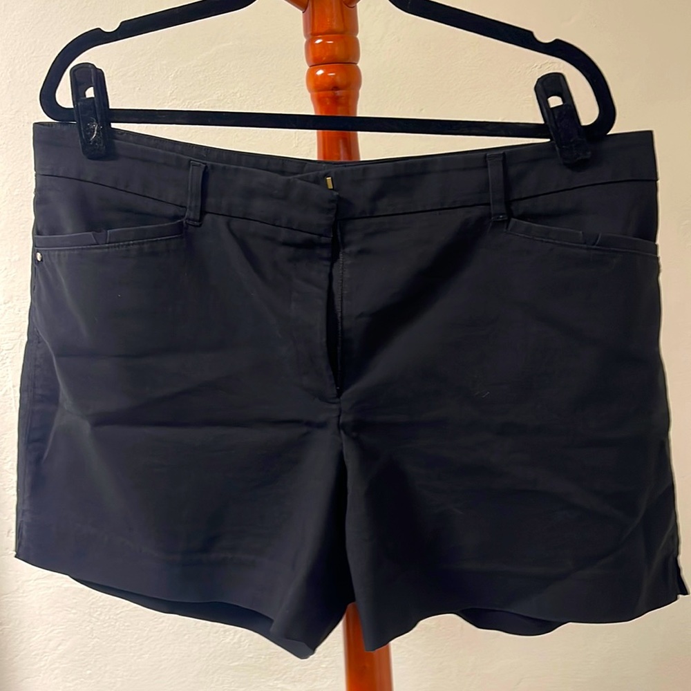 White House Black Market Black 5” shorts size 14.